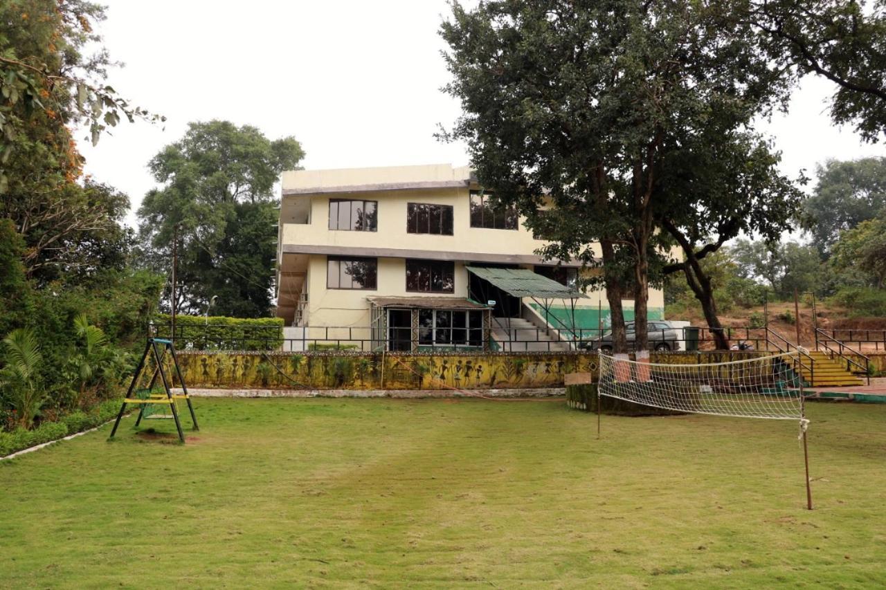 Ark Residency Hotel Pachmarhi Exterior photo