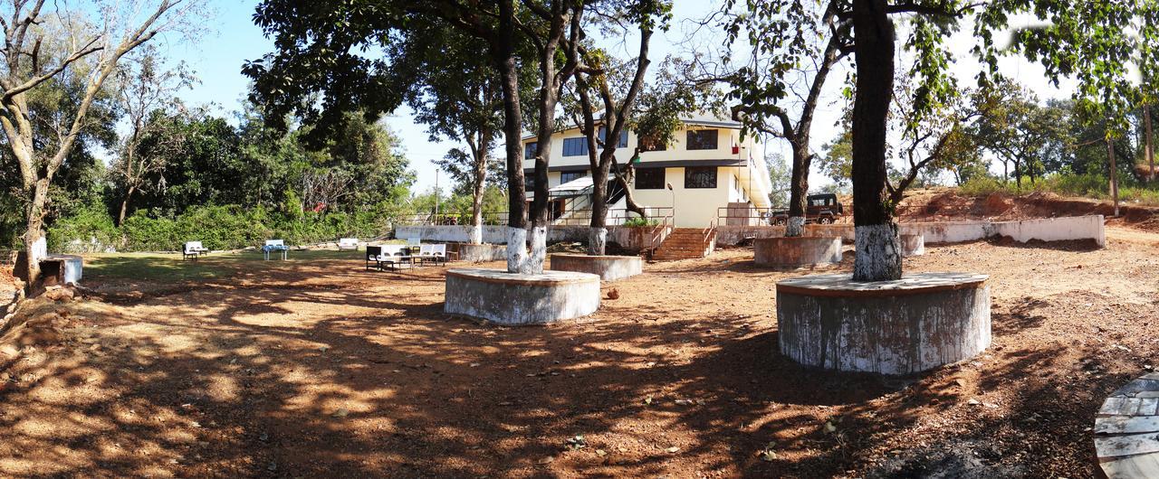 Ark Residency Hotel Pachmarhi Exterior photo